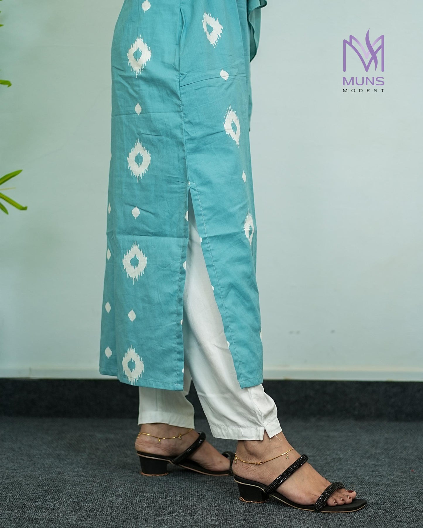 Three Patches Light Blue - Kurti
