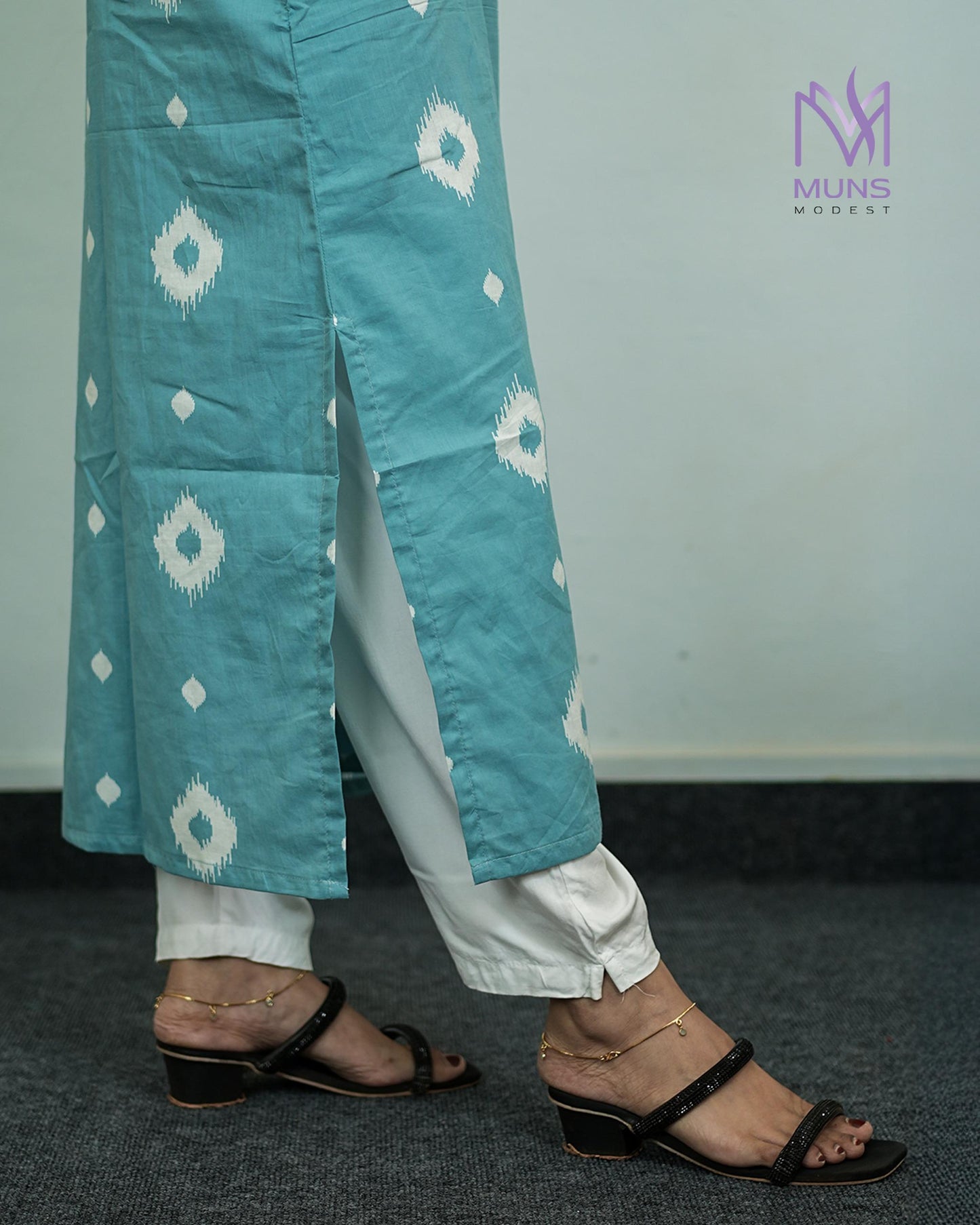 Three Patches Light Blue - Kurti