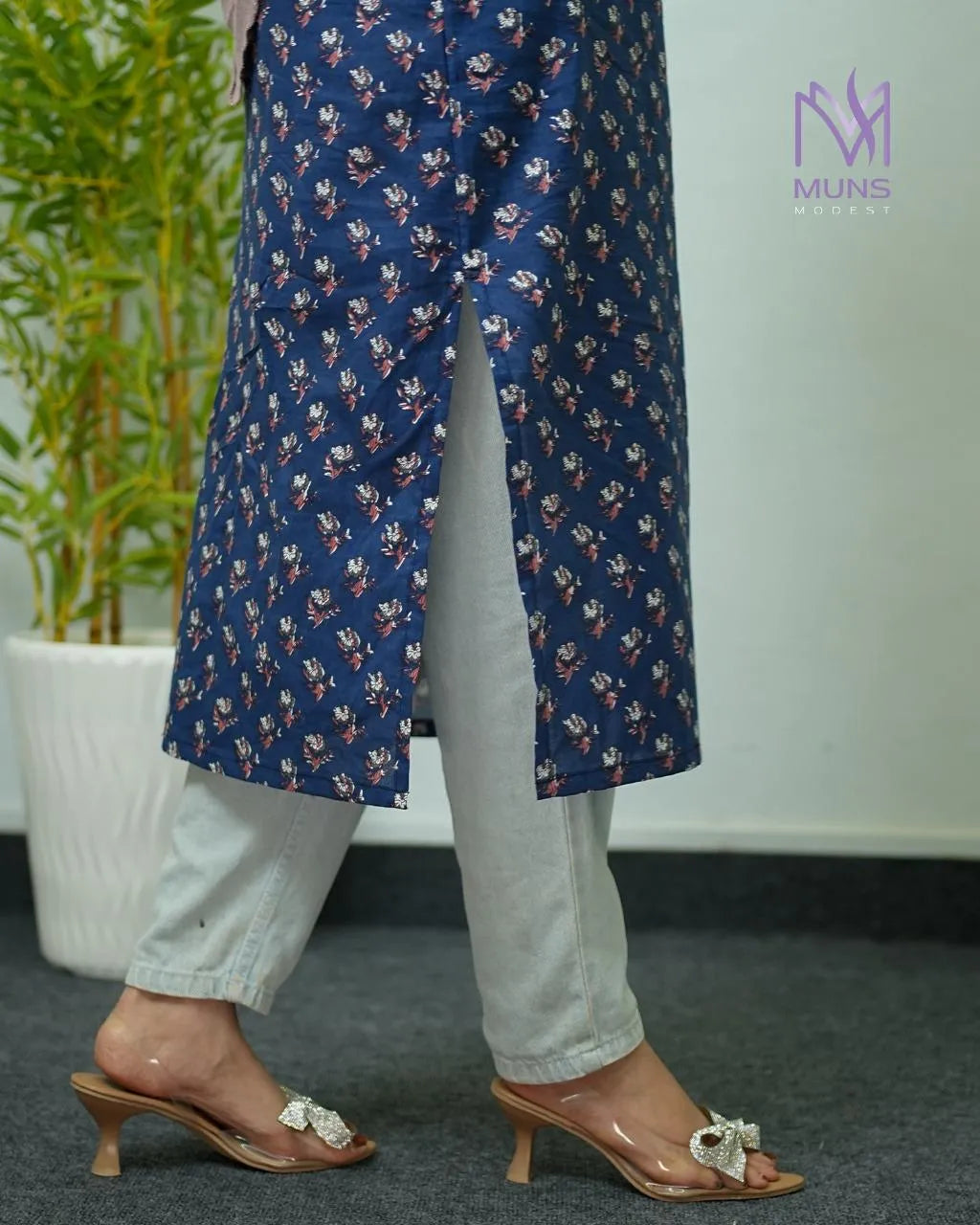 Zarqāʼ Hoor - Kurti