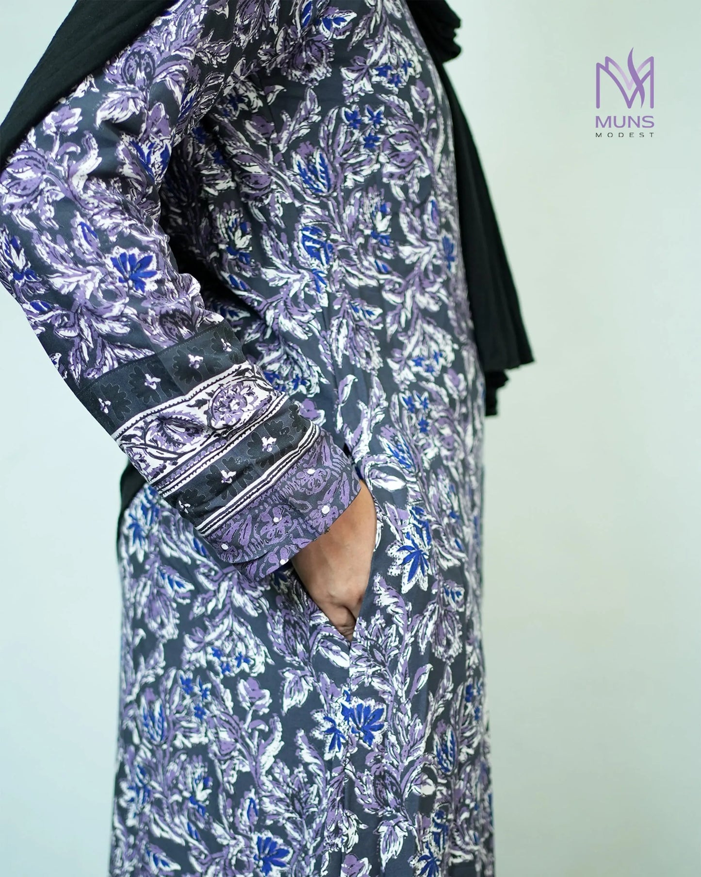 Midnight Bloom - Kurti
