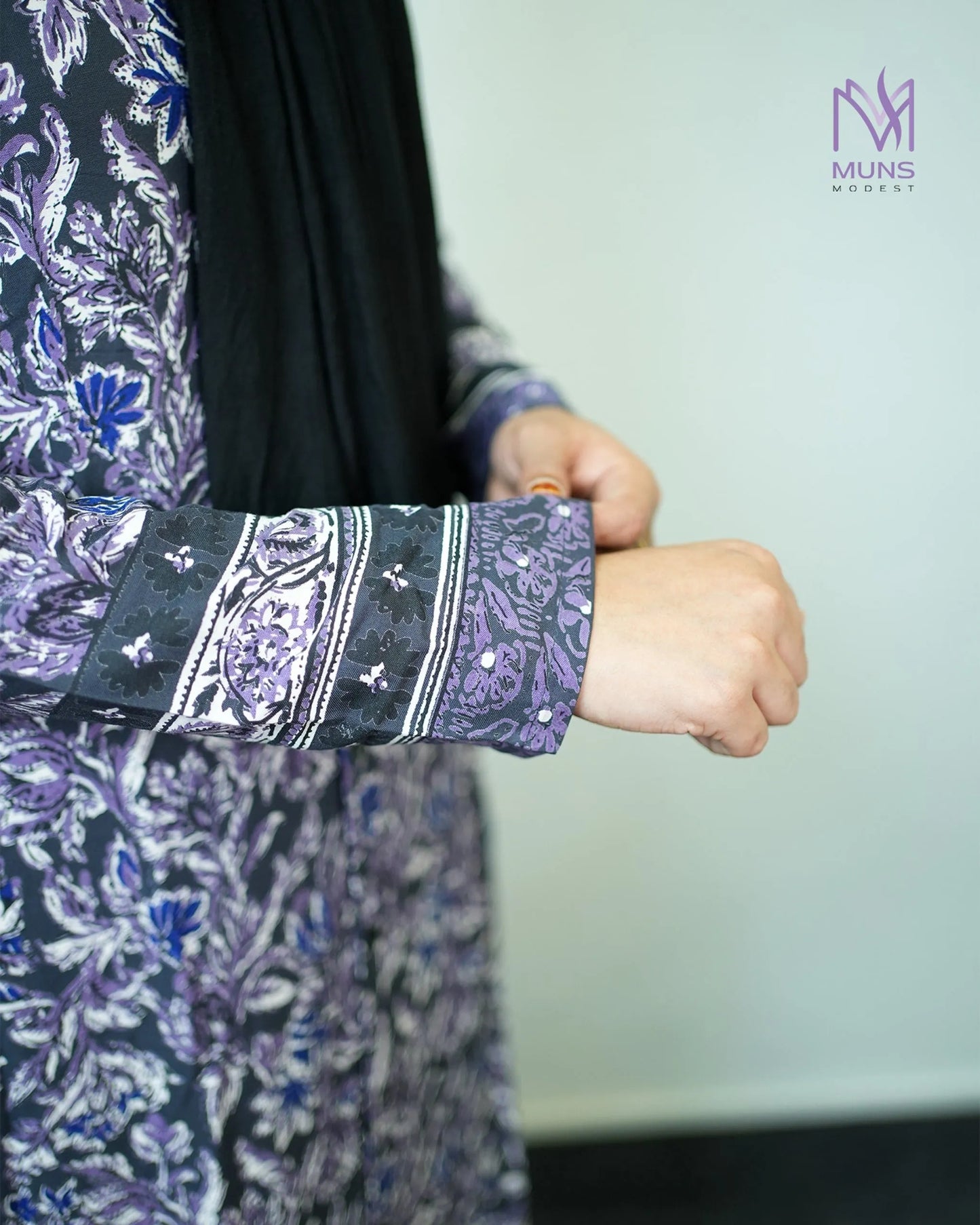 Midnight Bloom - Kurti