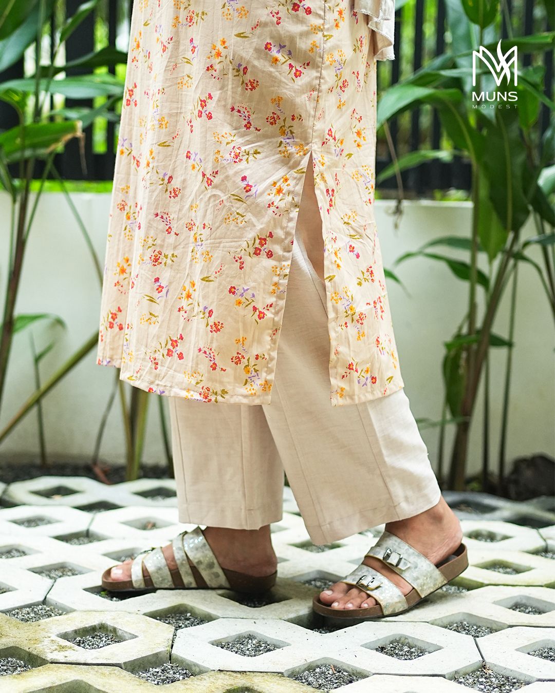 Inaara Classic Floral Kurti