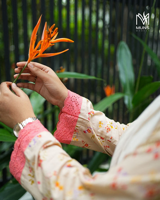 Inaara Classic Floral Kurti